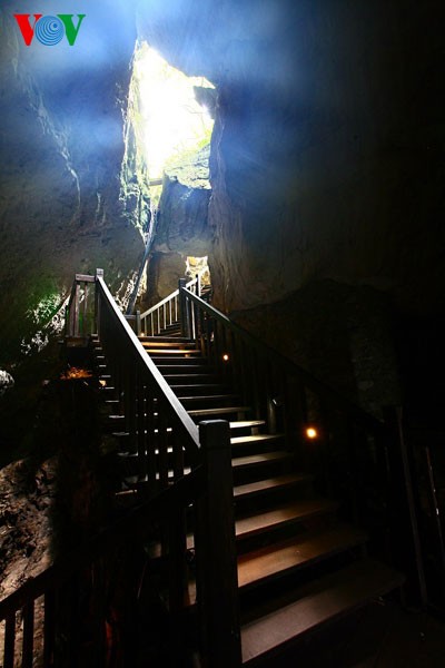 Splendid scenery of Thien Duong cave - ảnh 4